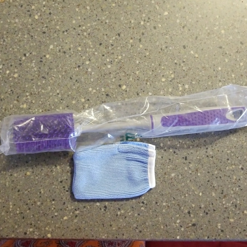 Bottle brush with enviro sleeve